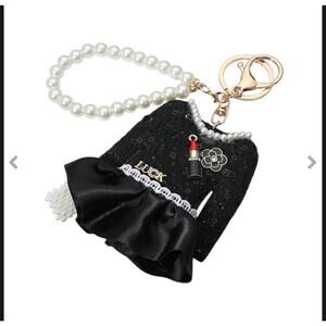 Black Pearl Handbag Tweed Jacket   Bag Charm/ Keychain